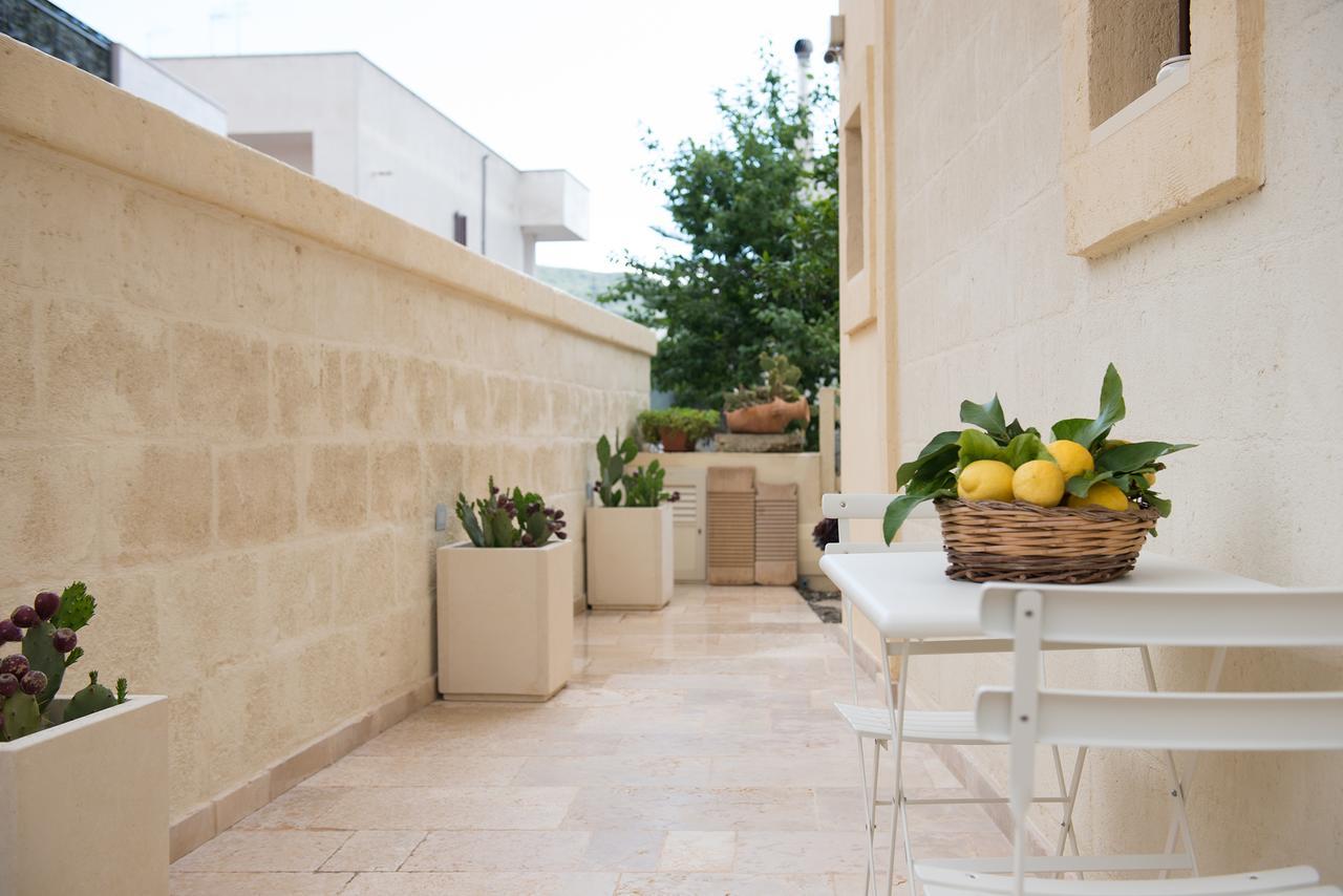 Antica Via Roma B&B E Relax Montalbano  Exteriör bild