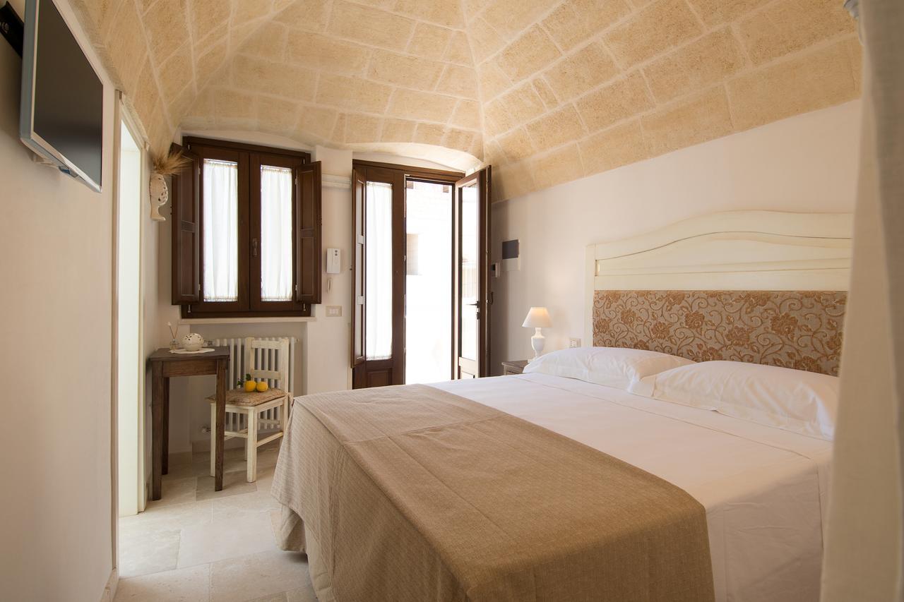 Antica Via Roma B&B E Relax Montalbano  Exteriör bild